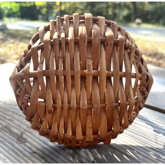 Vintage Wicker Gathering Basket With Gods Eye Handle Small - Picture 5 of 7
